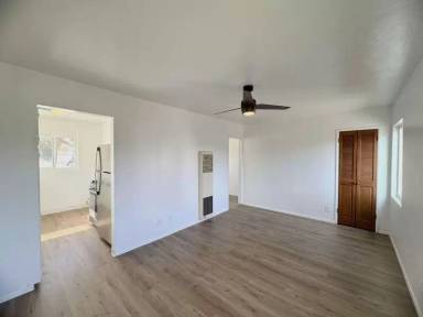 Main picture of 3932 3rd Ave