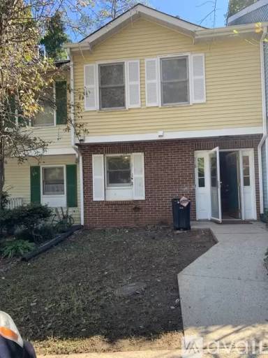 Main picture of 716 Stratford Grn