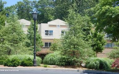Main picture of 75 E Wesley Rd NE