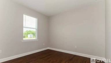 Main picture of 3405 33rd St SW