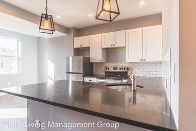 Main picture of 2527 N Front St