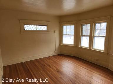 Main picture of 2 Clay Ave