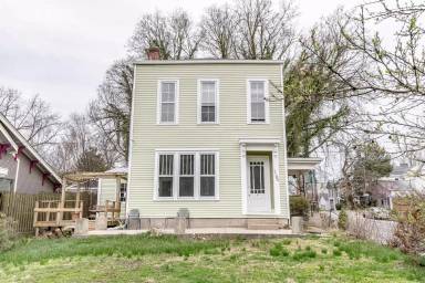 Main picture of 1100 Baxter Ave