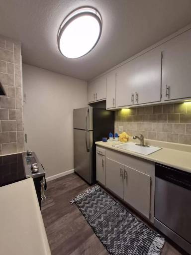 Main picture of 1711 N St