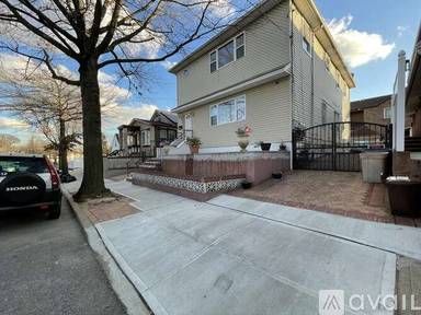 Main picture of 12810 133rd Ave