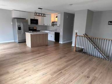 Main picture of 428 Arion St E