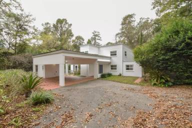 Main picture of 3380 NW 37th St