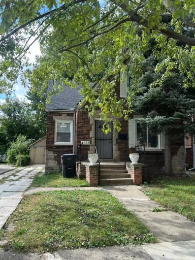 Main picture of 4635 Bedford St
