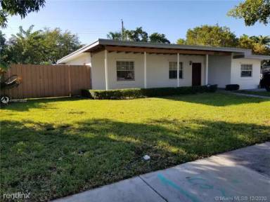 Main picture of 6370 SW 17th St