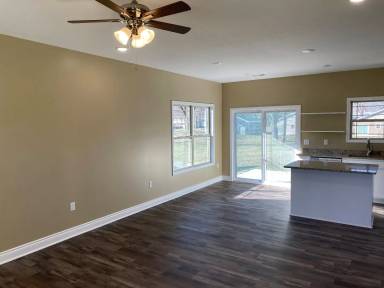 Main picture of 103 Saint Charles St