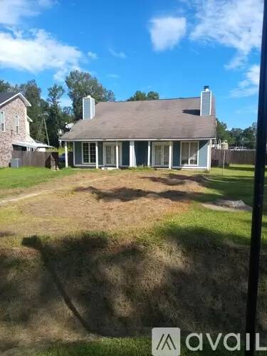 Main picture of 15869 N King Bradford Dr