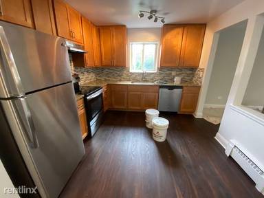 Main picture of 4816 N Paulina St