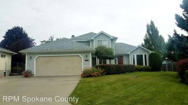 Main picture of 3001 S Bolivar Rd