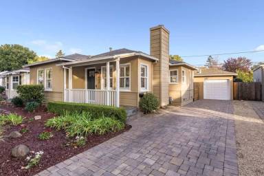 Main picture of 1052 Menlo Oaks Dr