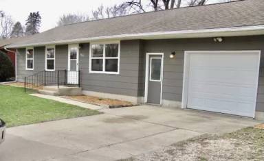 Main picture of 1115 Poplar St
