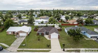 Main picture of 140 Byrd Dr