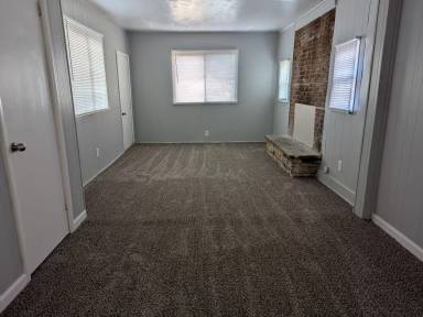 Main picture of 12685 Virgil St