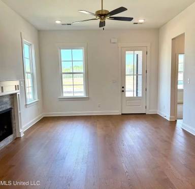 Main picture of 607 Sunflower St