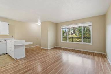 Main picture of 4633 SW Huber St