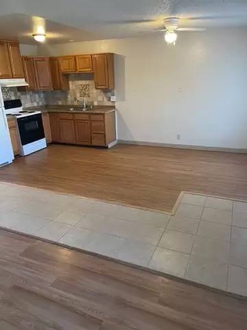 Main picture of 8365 Stevenson St