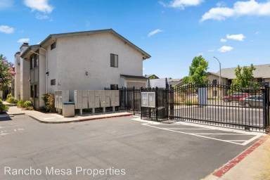 Main picture of 12741 Laurel St