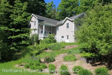 Main picture of 407 W Grove St