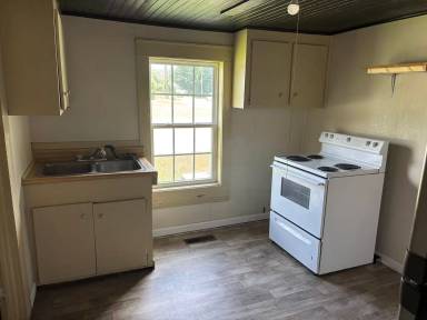 Main picture of 212 S Lee St