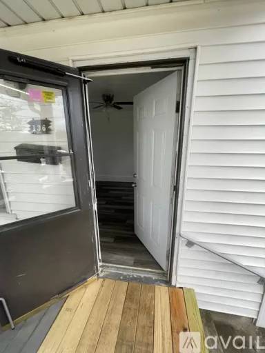Main picture of 136 Church St