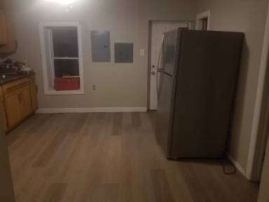 Main picture of 323 W 51st St