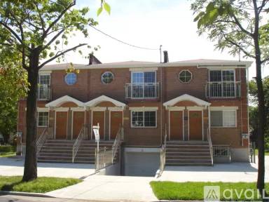 Main picture of 8611 Range St