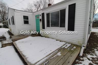 Main picture of 66 Circle Dr