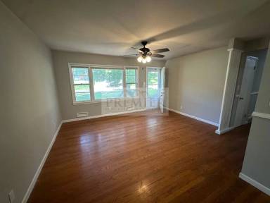 Main picture of 5312 Hunter St