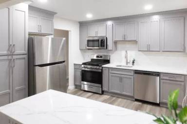 Main picture of 112 3rd St