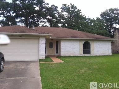 Main picture of 1202 Haley Pl