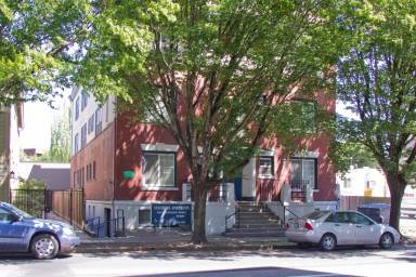 Main picture of 2404 N Vancouver Ave