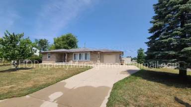 Main picture of 2690 19th St