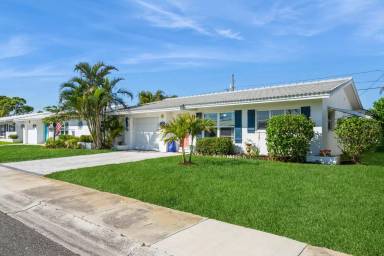 Main picture of 3715 98th Ave N