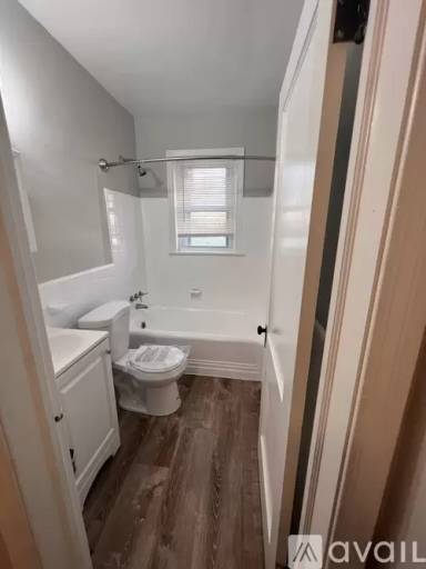 Main picture of 615 Silver Spring Ave