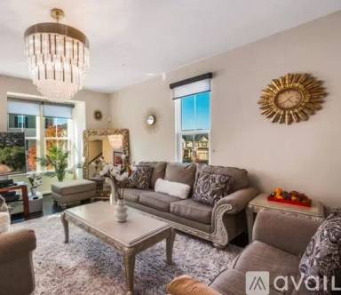 Main picture of 608 N Atwater Dr