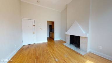 Main picture of 31 W 8th St