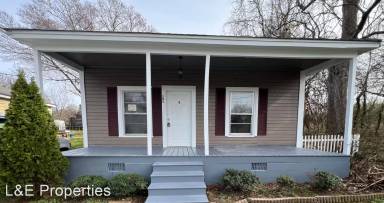 Main picture of 202 N Clay St