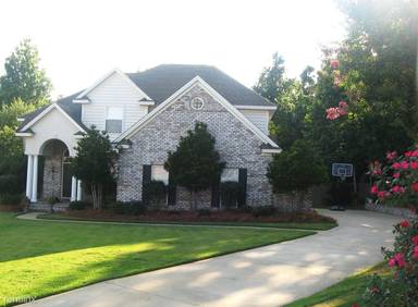 Main picture of 104 White Tail Ct