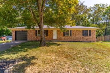 Main picture of 6800 Oakmont Ct
