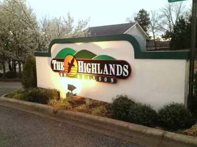 Main picture of 190 Highland Blvd