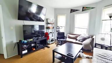 Main picture of 555 Dorchester Ave
