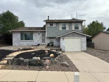 Main picture of 6541 Noble St