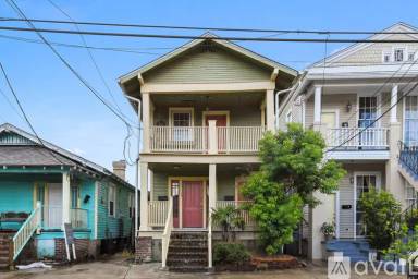 Main picture of 2528 Jena St