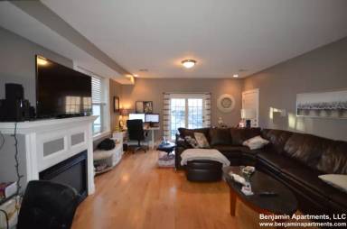 Main picture of 8 Howell St