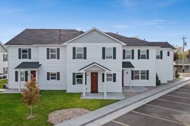 Main picture of 104 Davis Ave