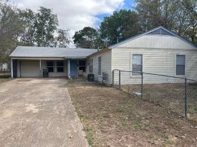 Main picture of 1807 Poage Ave